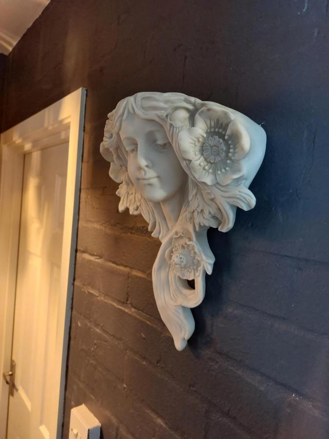 Romeo & Juliet'S With Private Parking Daire Stratford-upon-Avon Dış mekan fotoğraf